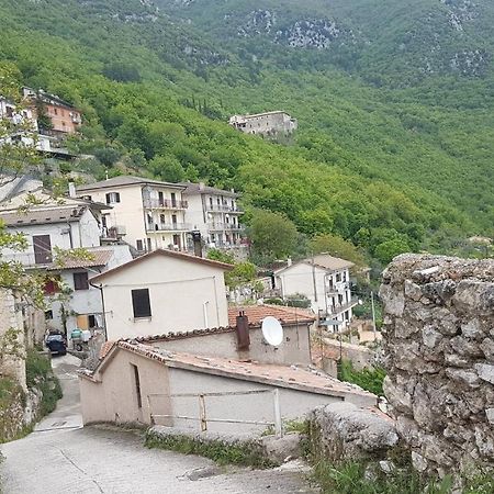 La Casetta Del Pellegrino Apartment Poggio Bustone Ngoại thất bức ảnh